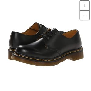 New Dr Martens authentic never worn